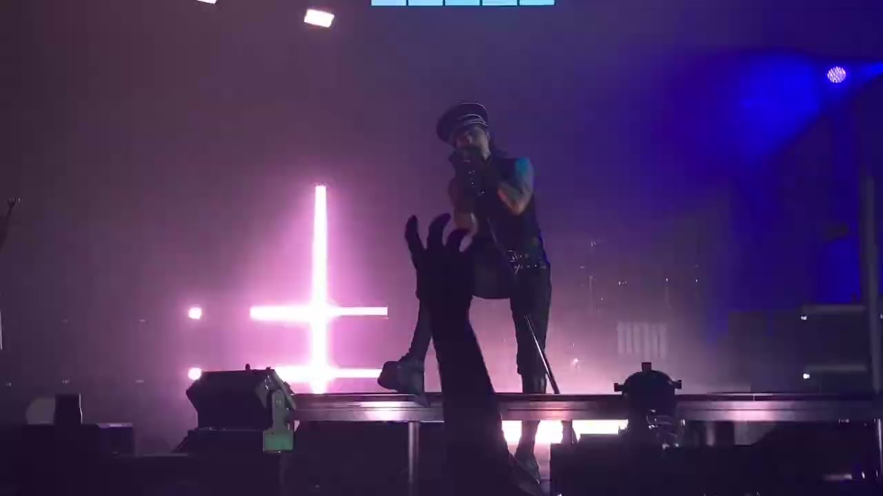 Marilyn Manson - The Beautiful People (live at Campo Pequeno 30/11/2025)