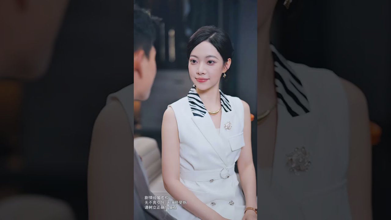 女兒死的那天，妻子在陪前男友！當我面為他的狗親他安慰，轉頭就嫁給裝病的他，直到真相曝光她跪求我回頭！#短劇 #總裁灰姑娘 #窮小子逆襲#小爽追短劇