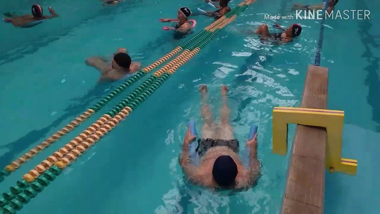 HIDROGINÁSTICA - Aula com espaguetes. - Ênfase em membros inferiores e abdômen