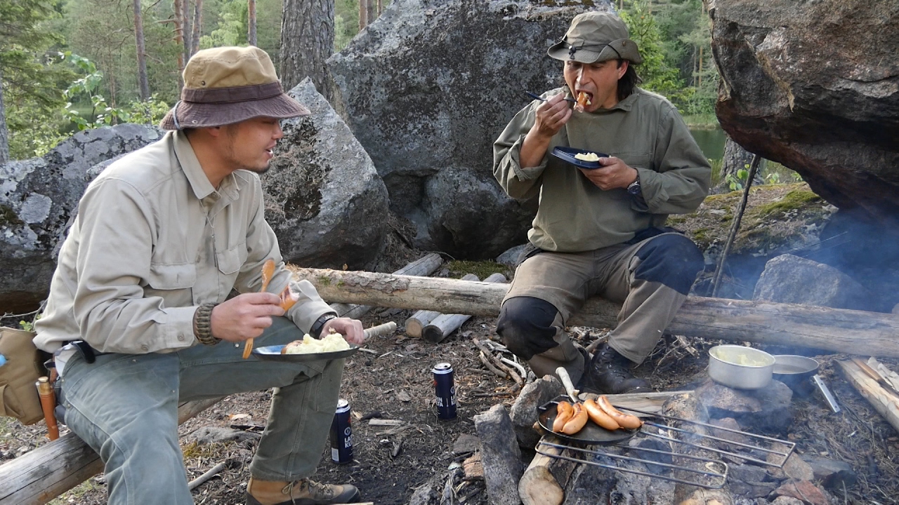 ブッシュクラフトツアーinフィンランド1-5 火おこしと食事（一日目ラスト