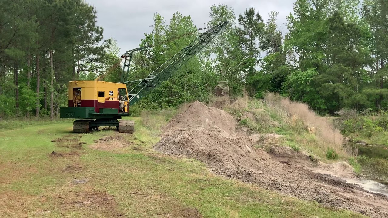 Bucyrus Erie 25-B dragline operating