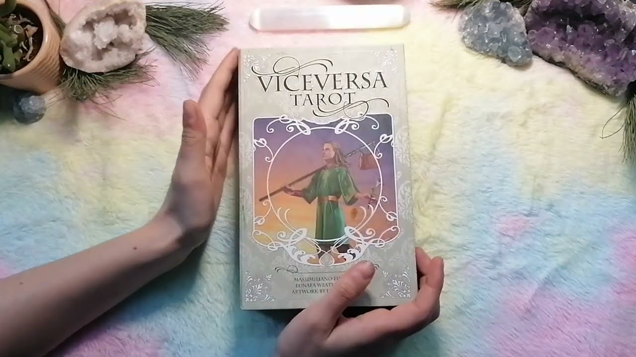 Vi mostro la mia collezione di mazzi di carte (oracoli e tarocchi)