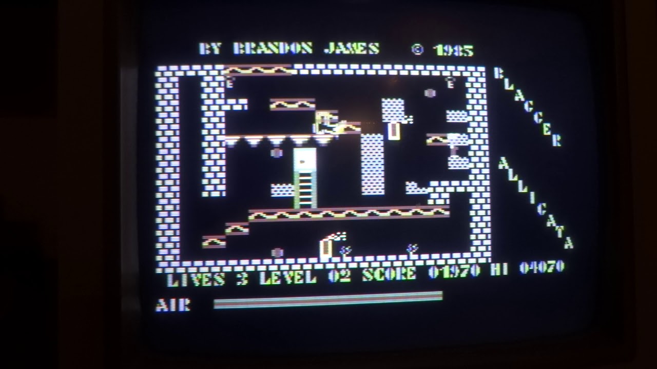 Commodore 16 / 116 / Plus4 - Blagger (Alligata) - Gameplay (plus4punk)