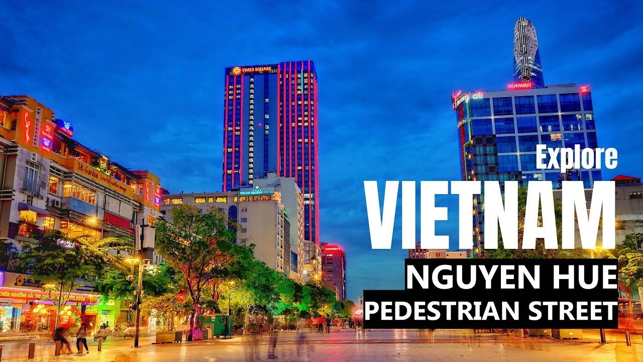 [VIET CAP]Top things to do at Nguyen Hue Walking Street Vietnam I Ăn gì chơi gì phố đi bộ Nguyễn Huệ