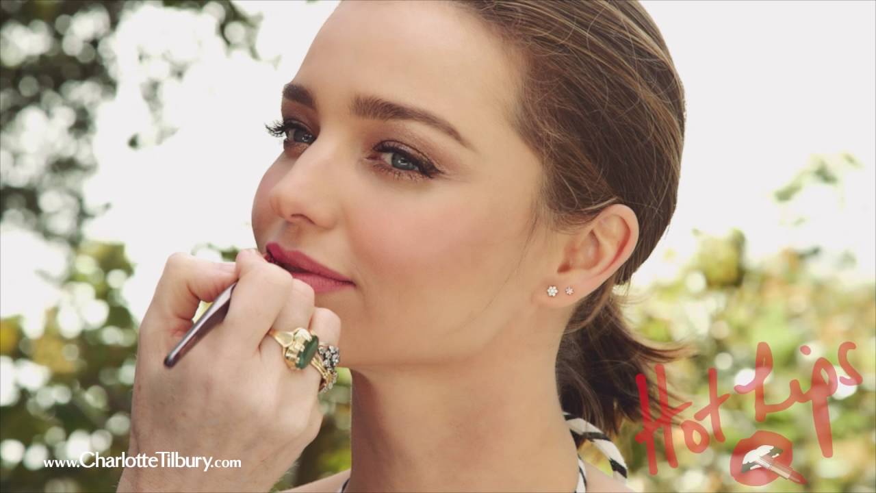 Miranda Kerr - Miranda May Hot Lips Lipstick Charlotte Tilbury [July 2016]