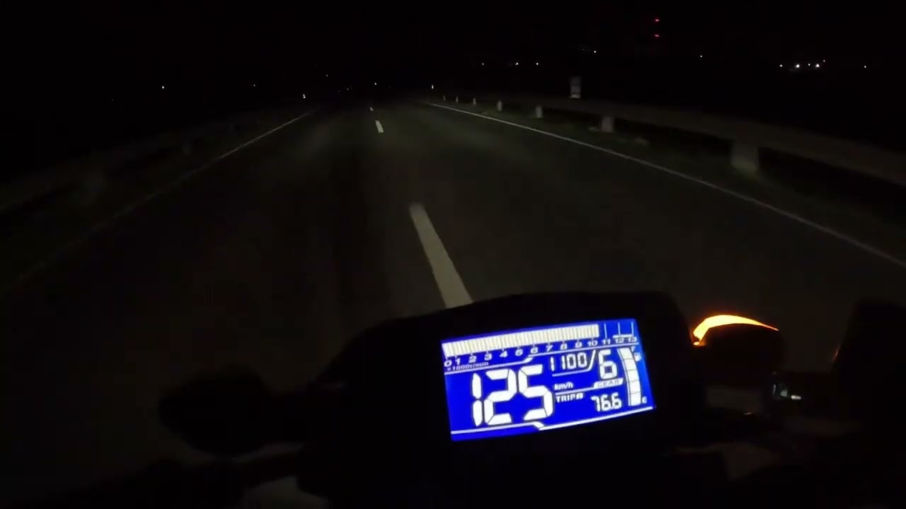 Night ride Home from my friend - Suzuki GSX-S 125