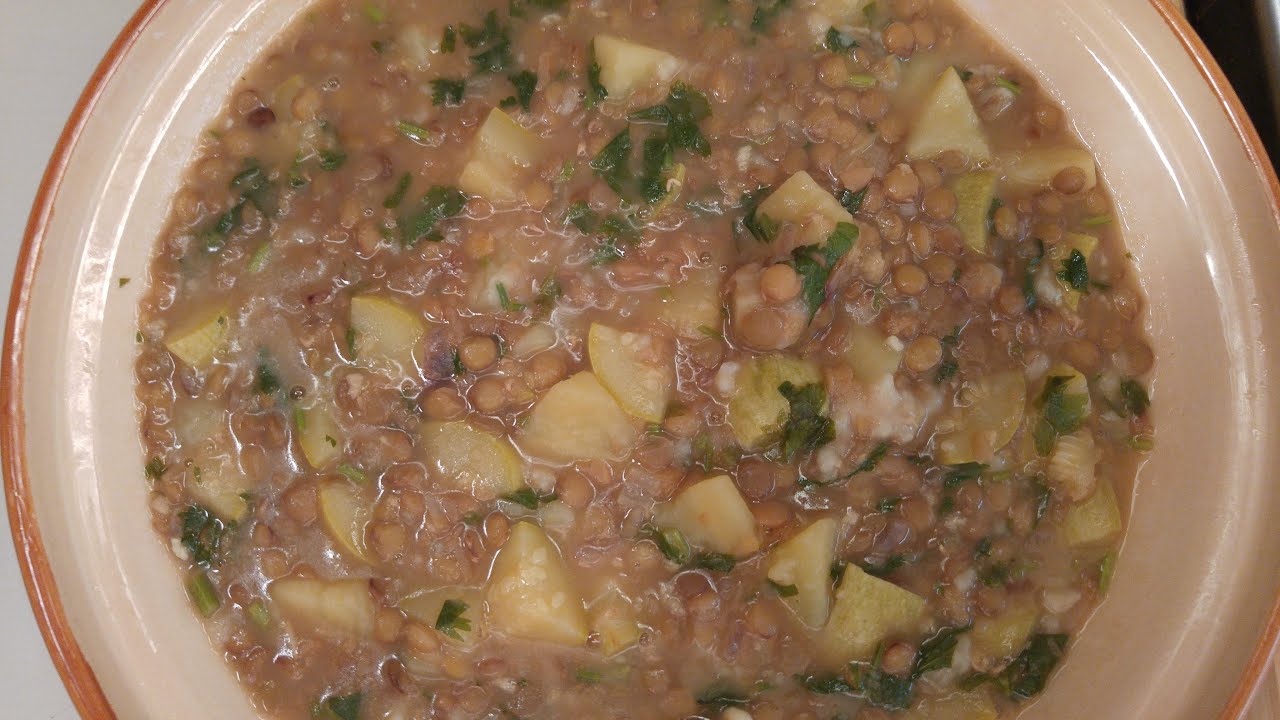 العدس بالحامض  Lentil with lemon flavor and potato