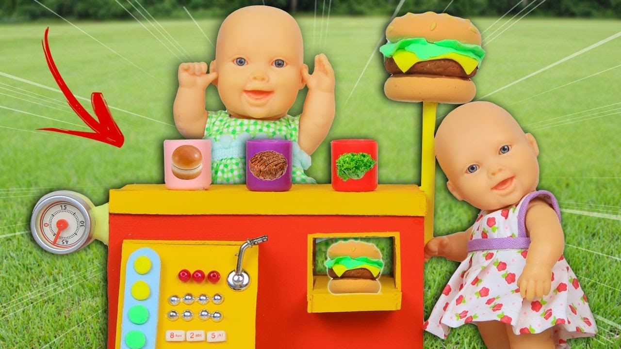 A SUPER MÁQUINA DE HAMBÚRGUER DA MEGIE! - LillyDoll