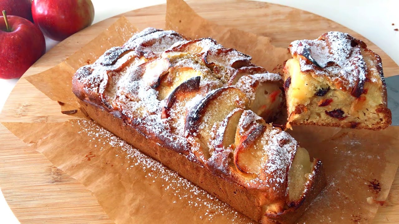 Apple cake melts in your mouth 🍎🍇- Ciasto z jabłkami i rodzynkami - كيكة هشة بالتفاح و الزبيب