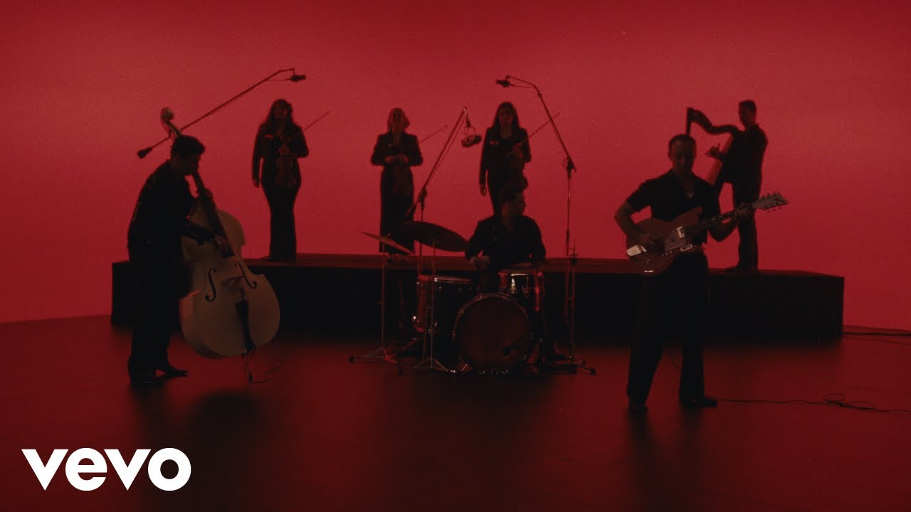 LA LOM - Perform “Ghosts of Gardena”