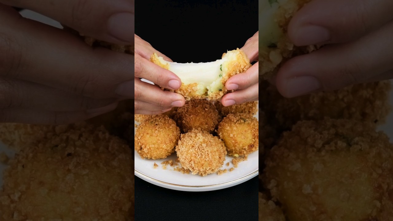 Вкуснейшие картофельные шарики! Хрустящие снаружи и нежные с сырной начинкой!