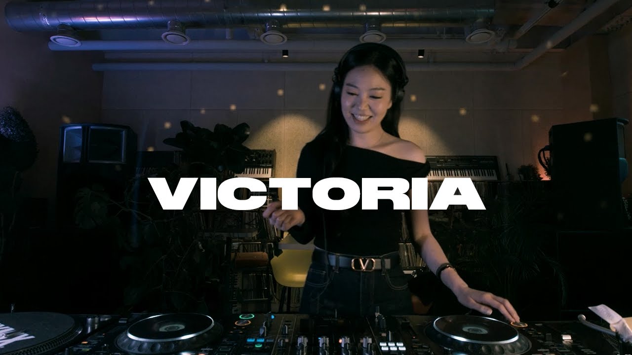 Deep house, Tech house   : VICTORIA |  GROOVE OF SPRING / MIXMIX