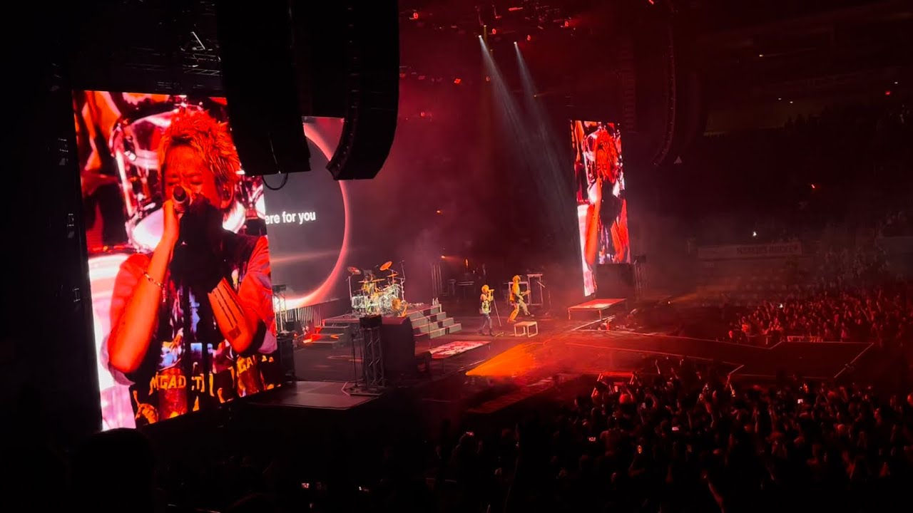 ONE OK ROCK 『Renegades』 at Coca Cola Coliseum in Toronto