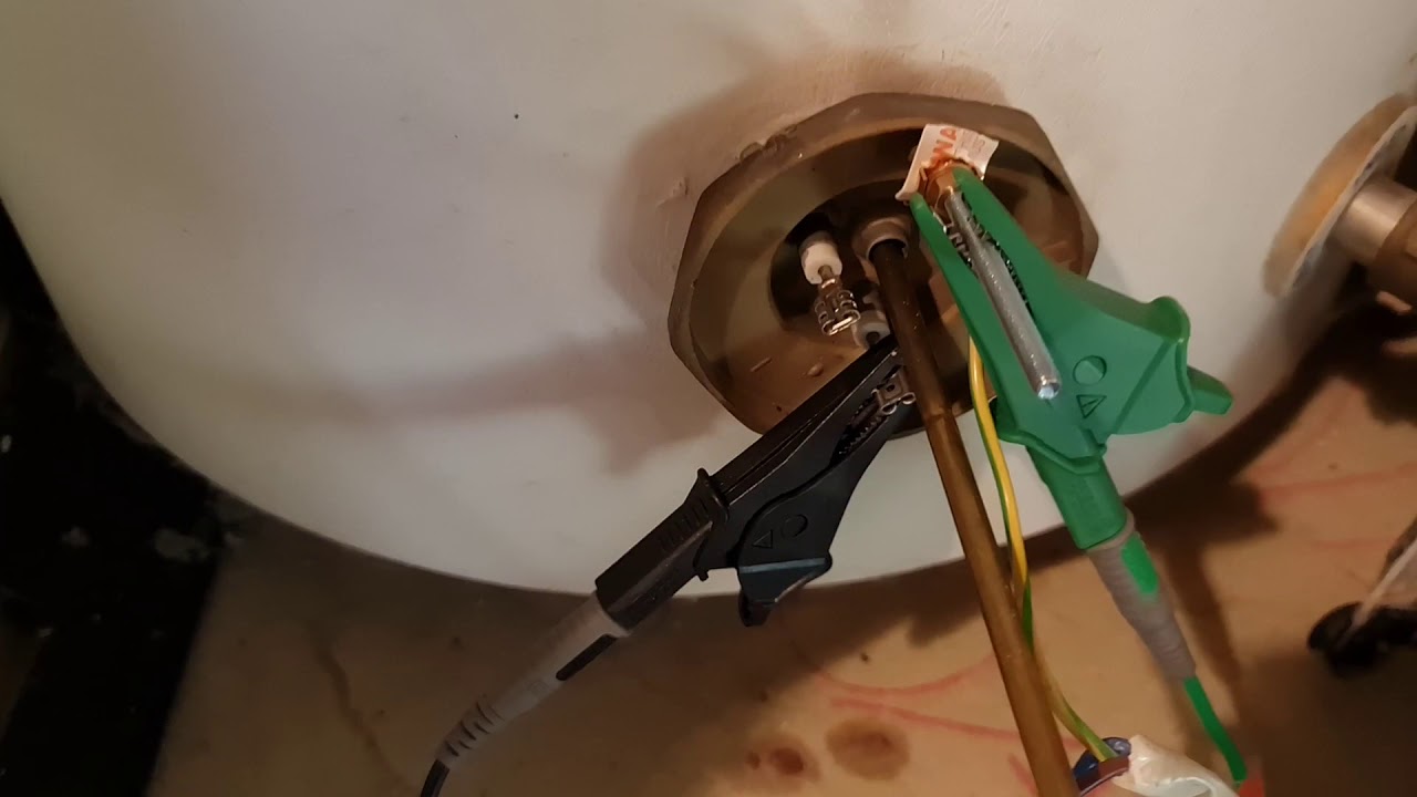 Faulty immersion heater, testing tips UK electrician. TIS MFT Pro