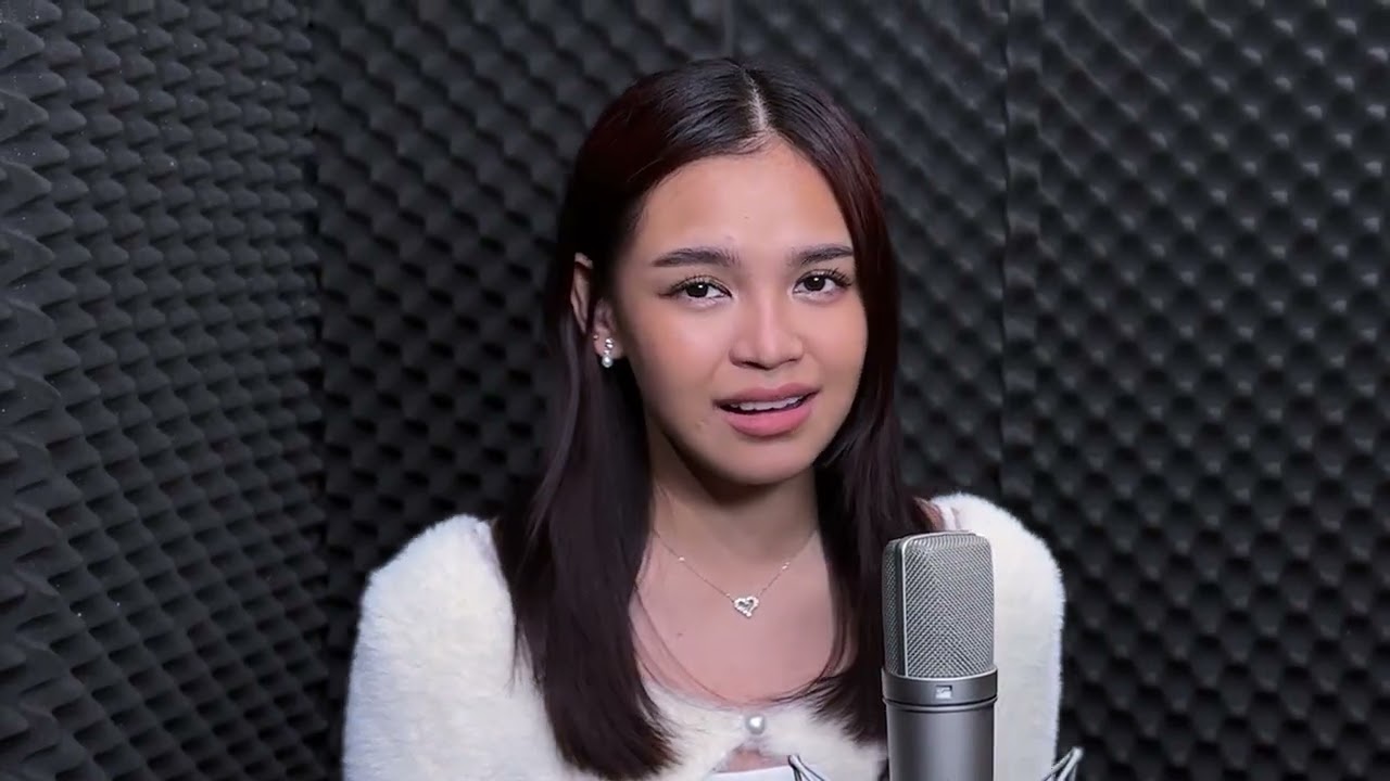 Playlist Studio Sessions present Zephanie with 