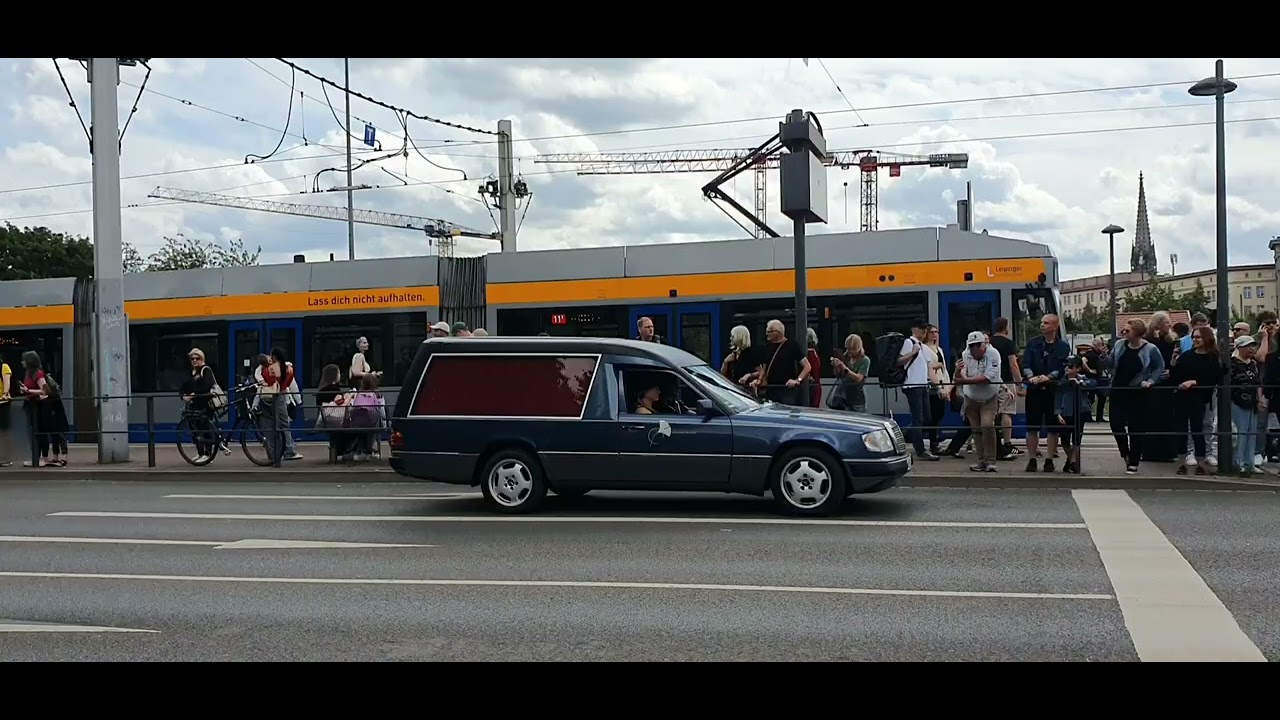 Leichenwagen Corso Leipzig 2025