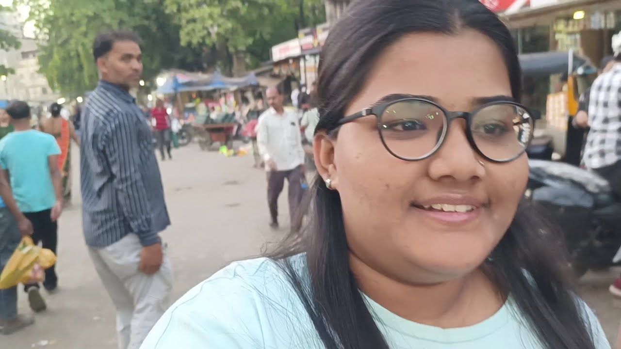 Public Vlog भाई आज मैं मार्केट गई 🍅🫛🧄🫚 भिवंडी के तीन पट्टी मार्केट में इतनी भीड़ 😲 