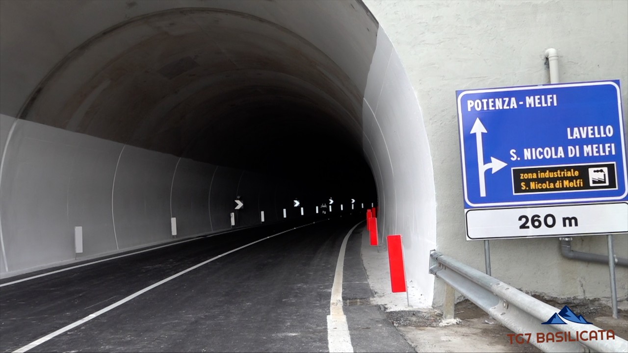 TG7 Basilicata Doccia Fredda. Finalmente una Buona Notizia: Riapre la Galleria 