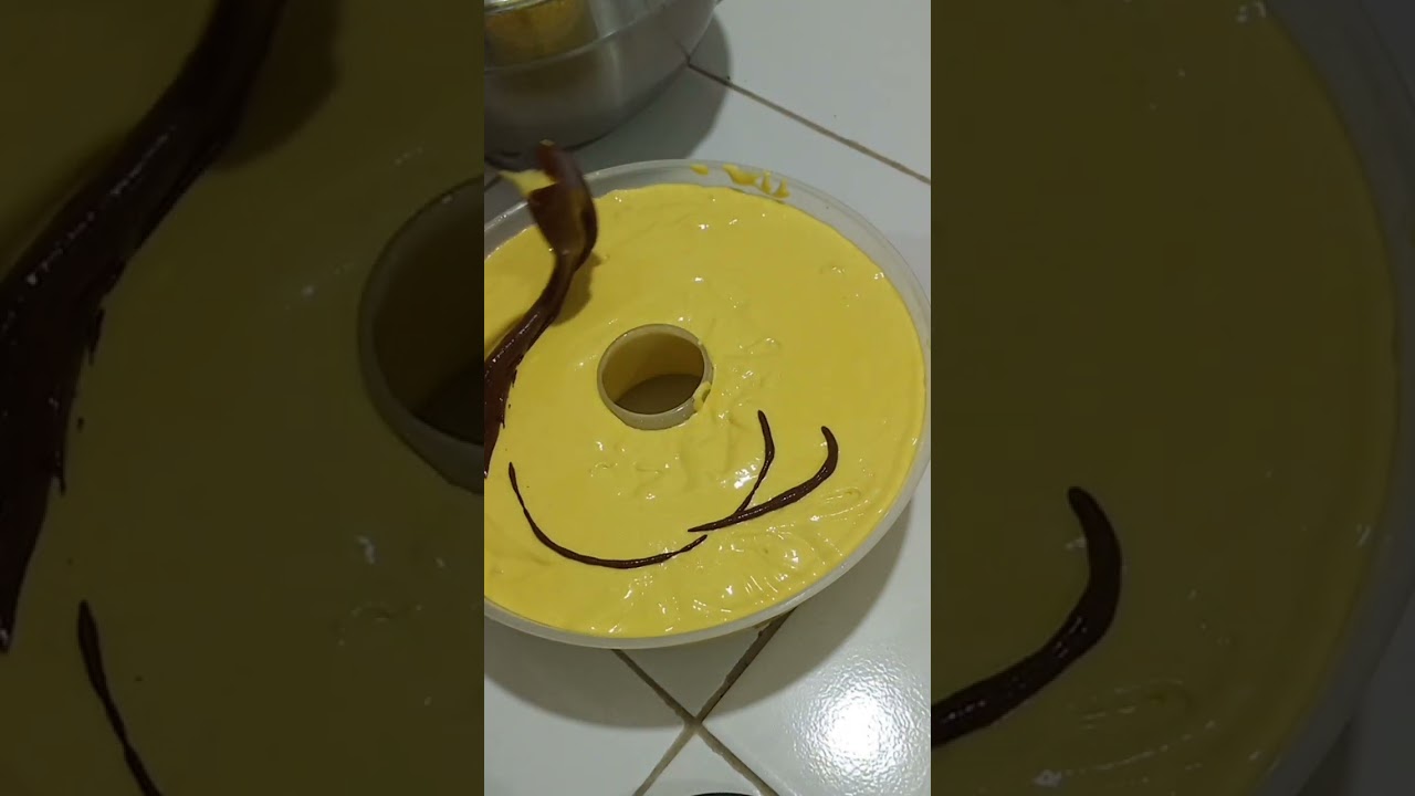 Bolu marmer labu kuning