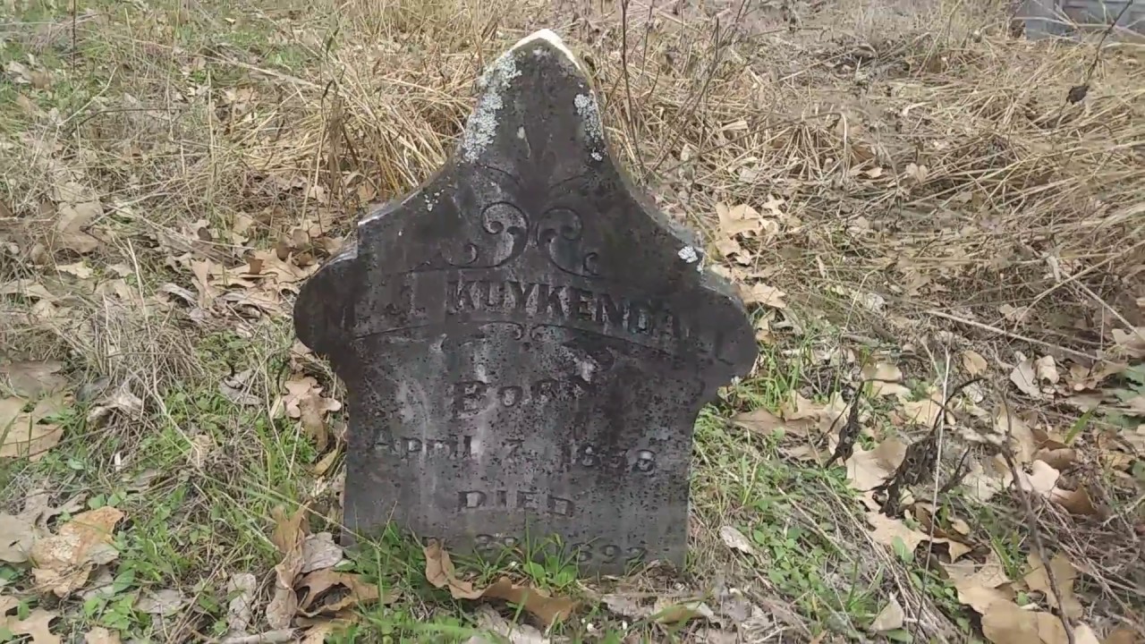 Abandoned cemetery in San Antonio, TX