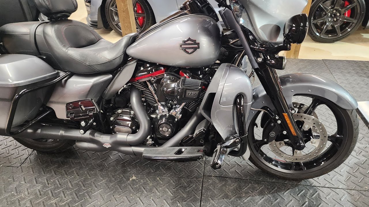 Как установить подножки Harley Davidson Highway
