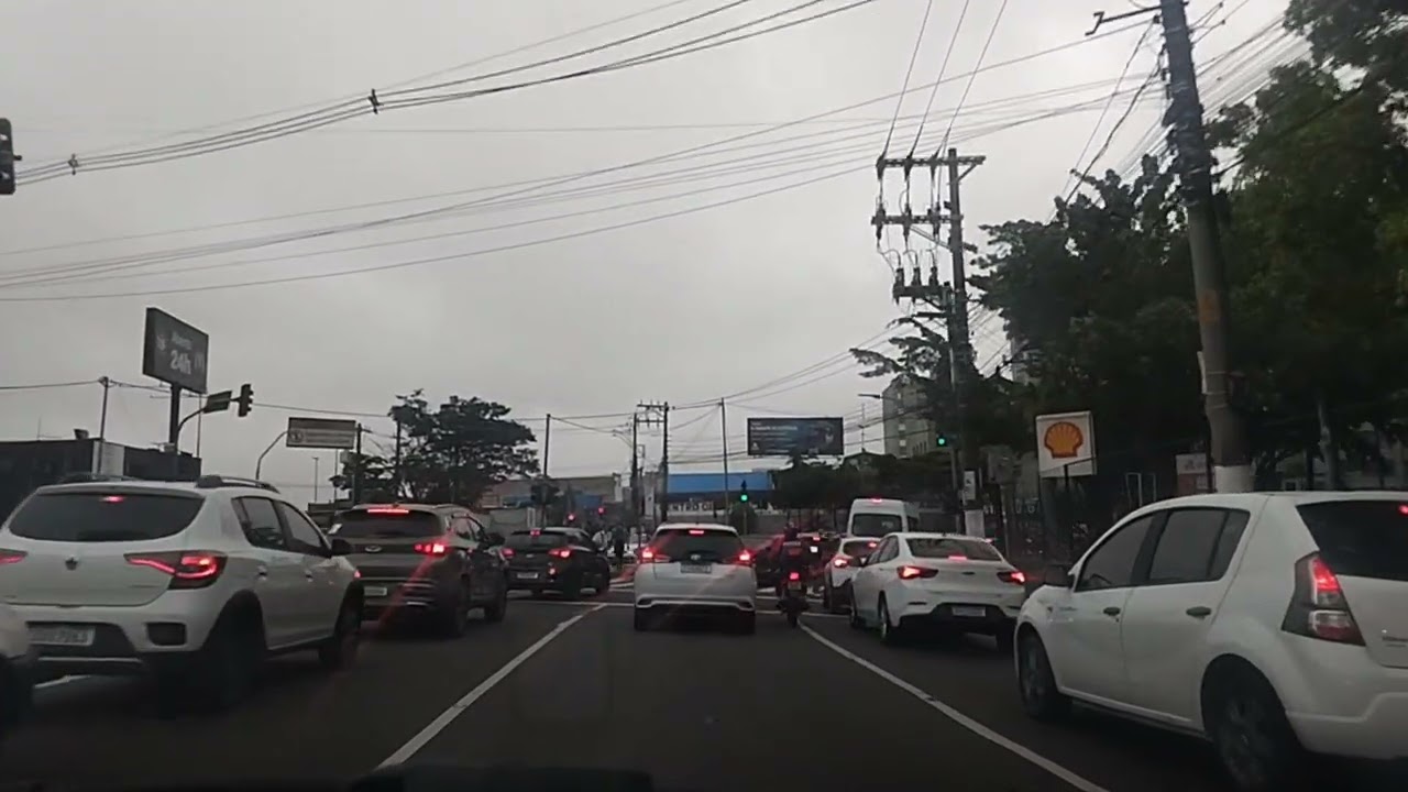 TRÂNSITO BEM CARREGADO HOJE .