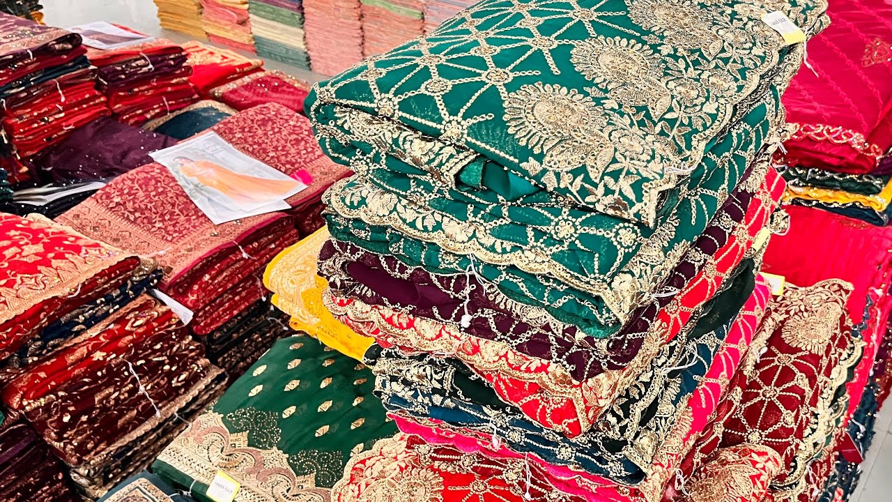 लॉट से सस्ती साड़ी 🤩 Saree manufacturer in surat | Saree wholesale in surat | @marketselladda 