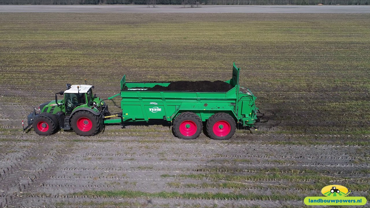 Compost strooien met de nieuwe Tebbe van loonbedrijf Joldersma Smilde