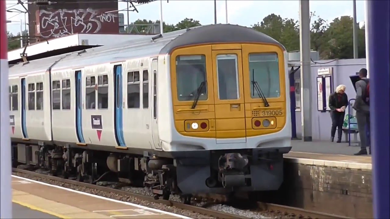 Trains at Mill Hill Broadway 17/09/15 - Part 1