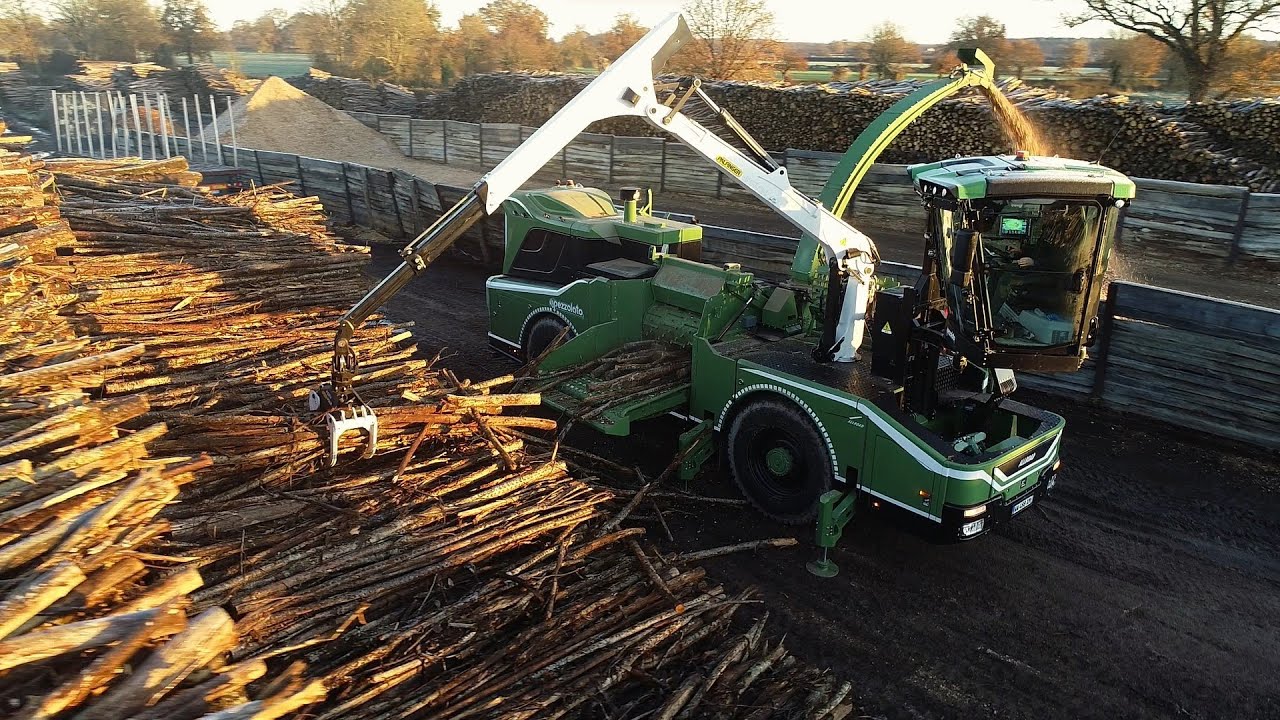 Broyeur Pezzolato 🇮🇹 All Road PTH 1400 1000 présenté à l'Agritechnica 2023