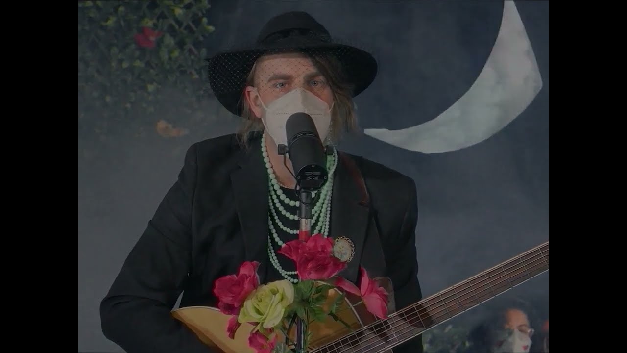 pinksnail | Live in Concrete