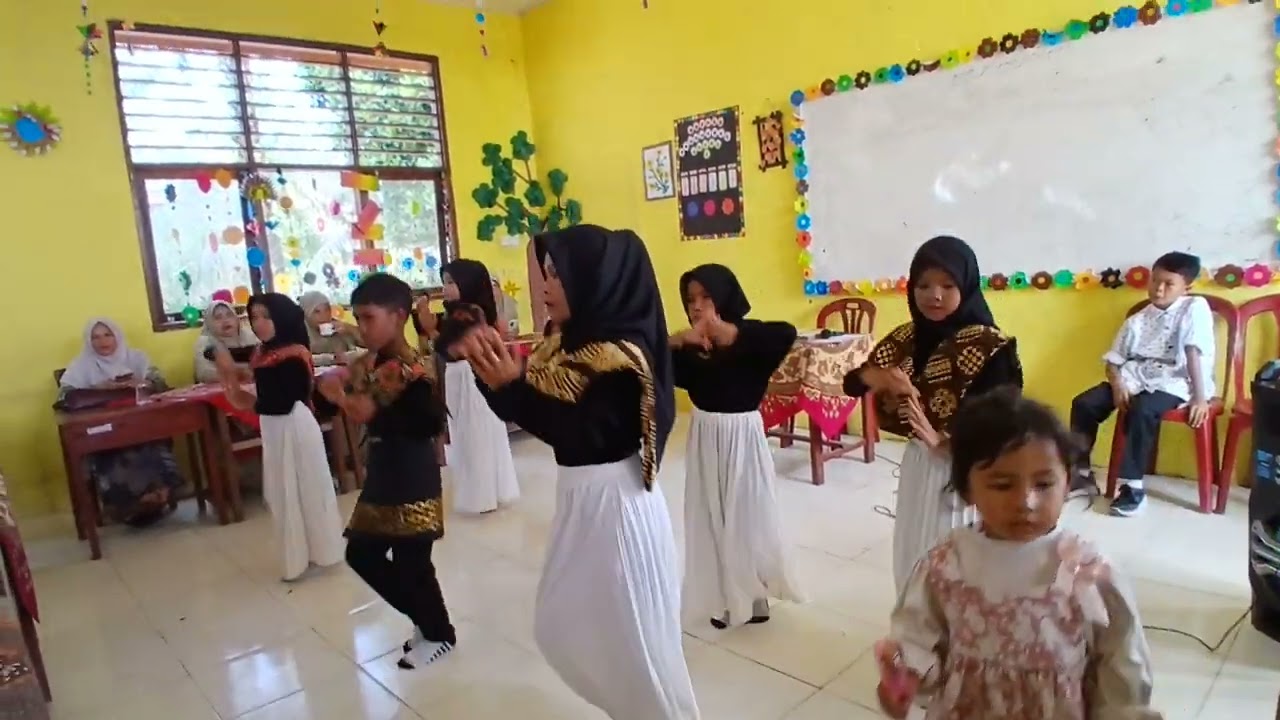Tari zapin by kelas 4 SDN 08 Rabat