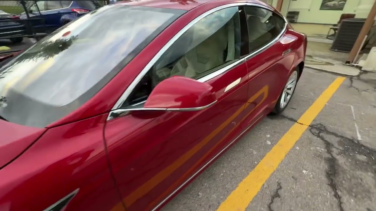 2016 Tesla Model S75D Red vin 156745