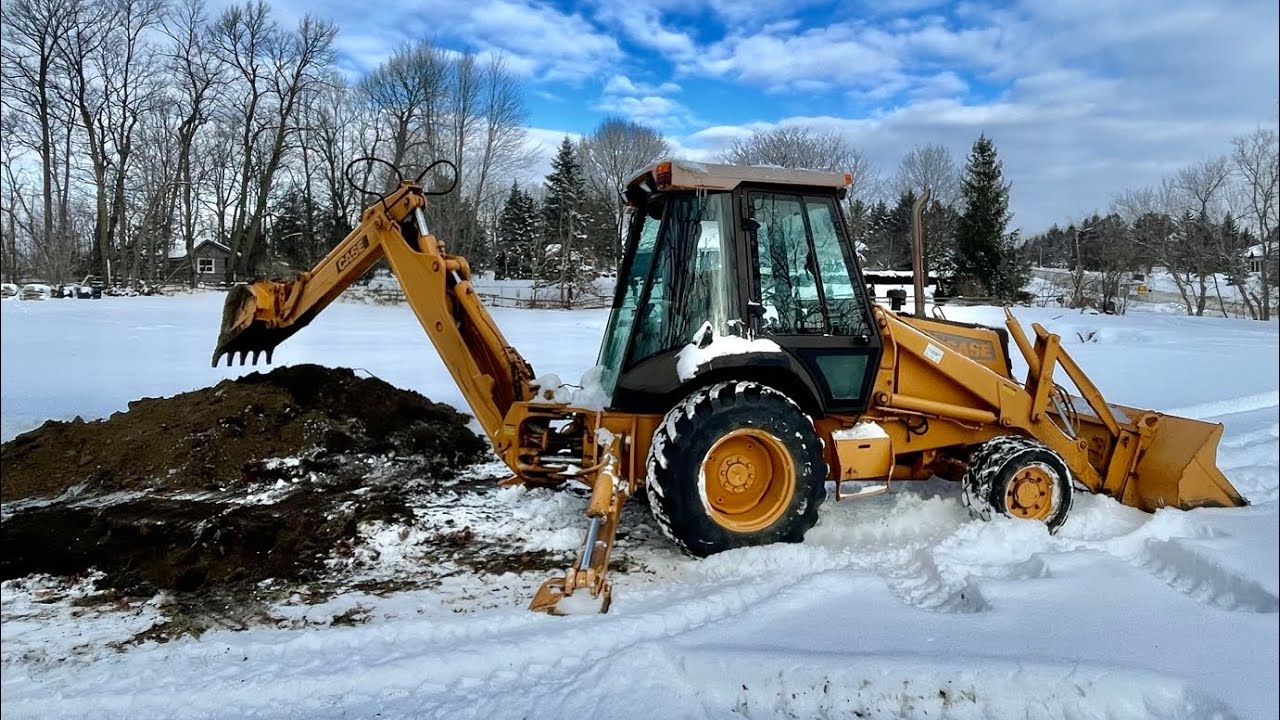 CASE 580K Backhoe - Digging a Test Pit for New Home Excavation | Soil Sample Required before Digging