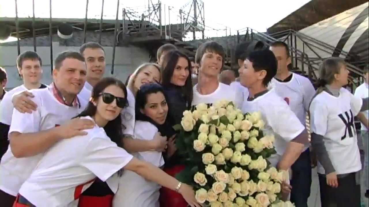 Креативное предложение руки и сердца..mp4