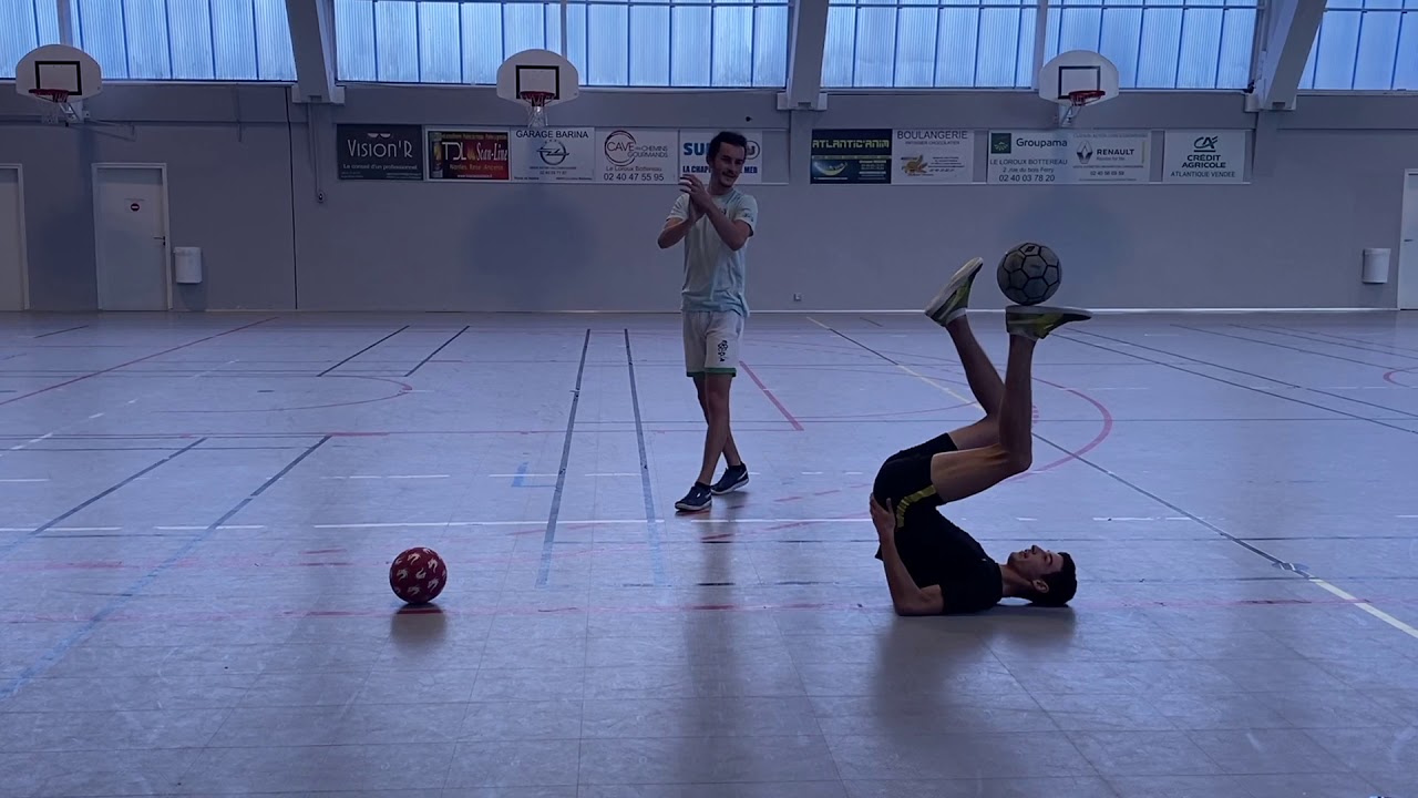 Initiation et d&eacute;monstrations de Freestyle Football