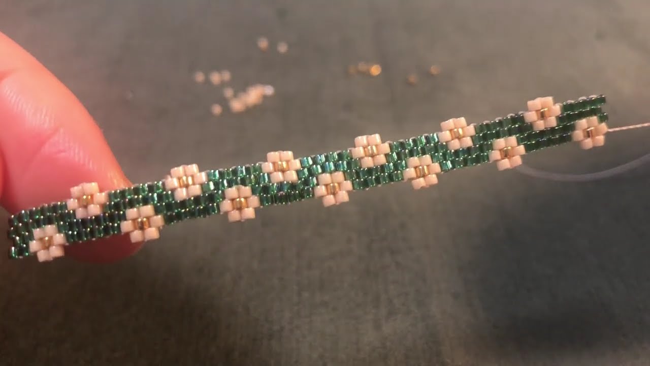 Miyuki Delica Mini Papatya Motifli Bileklik Yapımı 🌼 | Peyote Tekniği