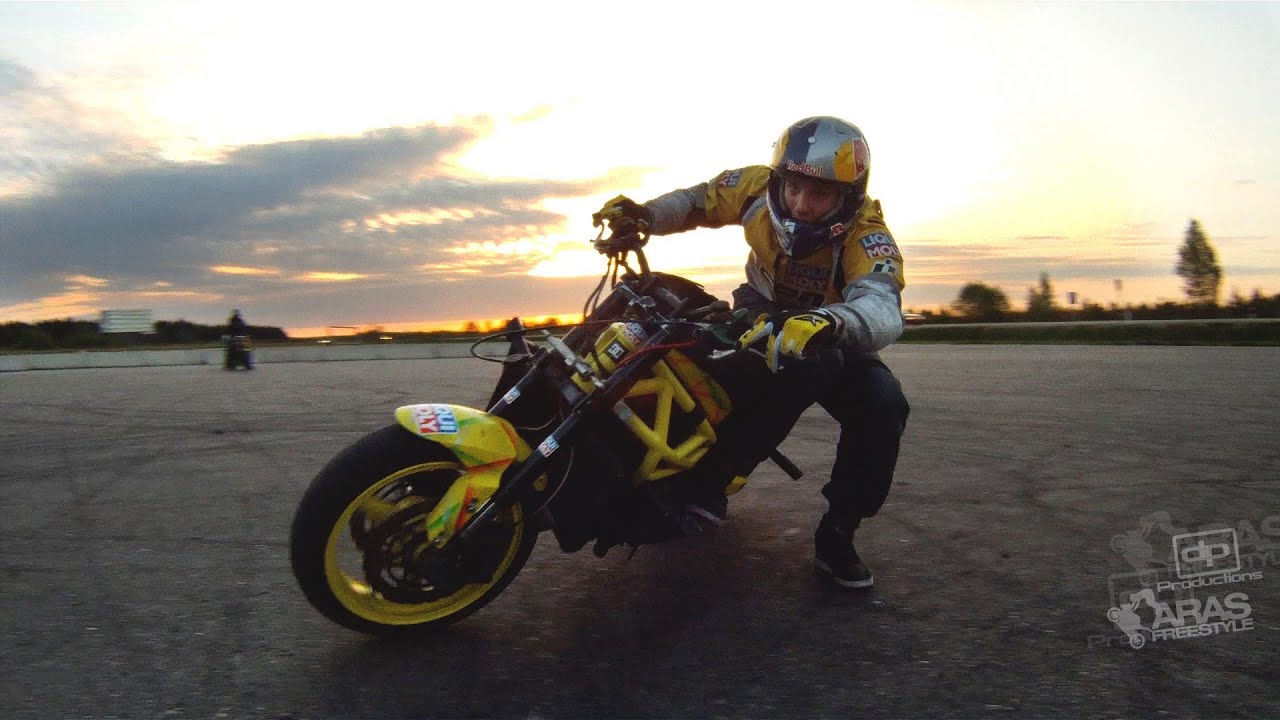 Aras Freestyle & Neon Stunt | Dvarkiemis