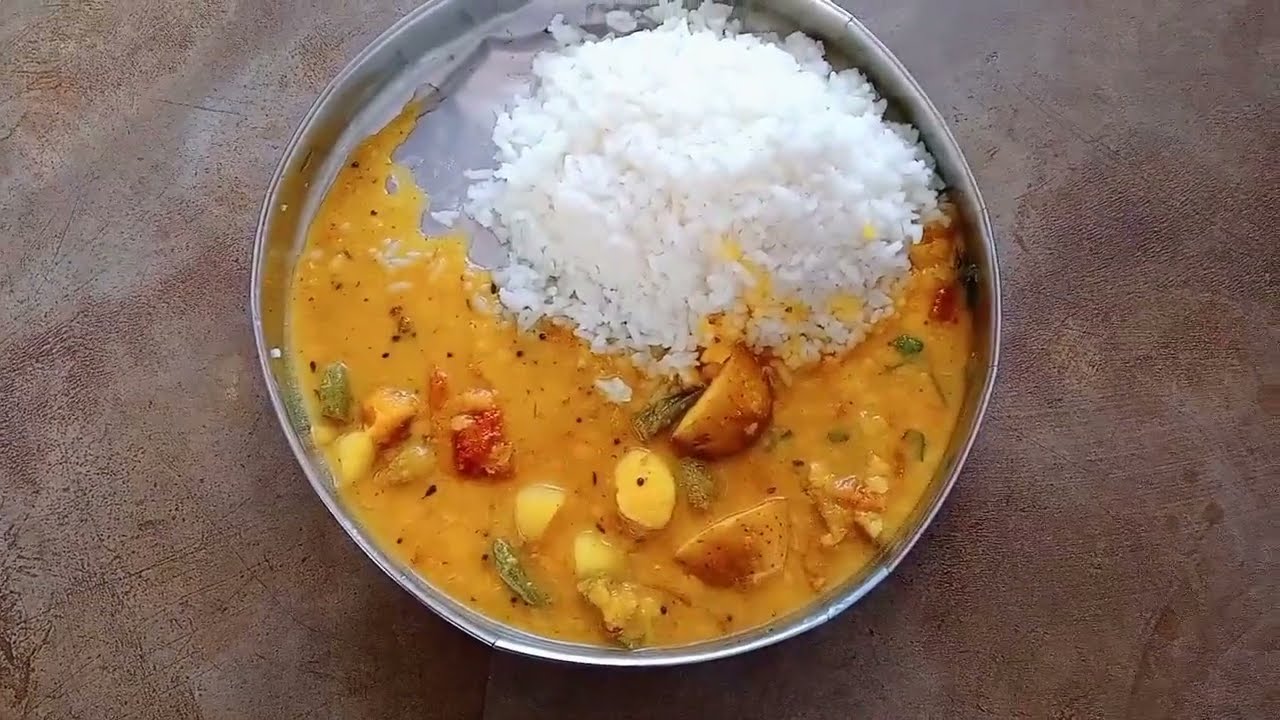 ସକାଳୁ ସକାଳୁ ଶୀତ ରେ ଉଠି ଘର ର କାର୍ଯ୍ୟ କରିବାକୁ ପଡେ 