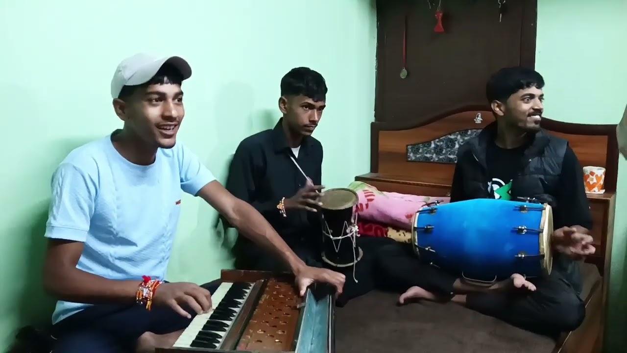 पहाड़ी रंगारंग महफ़िल और डांस नॉन स्टॉप गानों पर ❤️