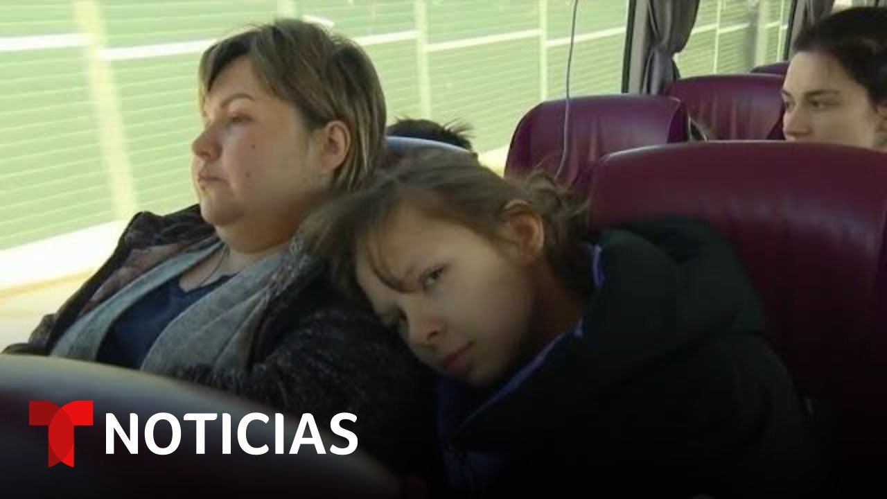 Con dolor y esperanza viajan a España refugiados de Ucrania | Noticias Telemundo