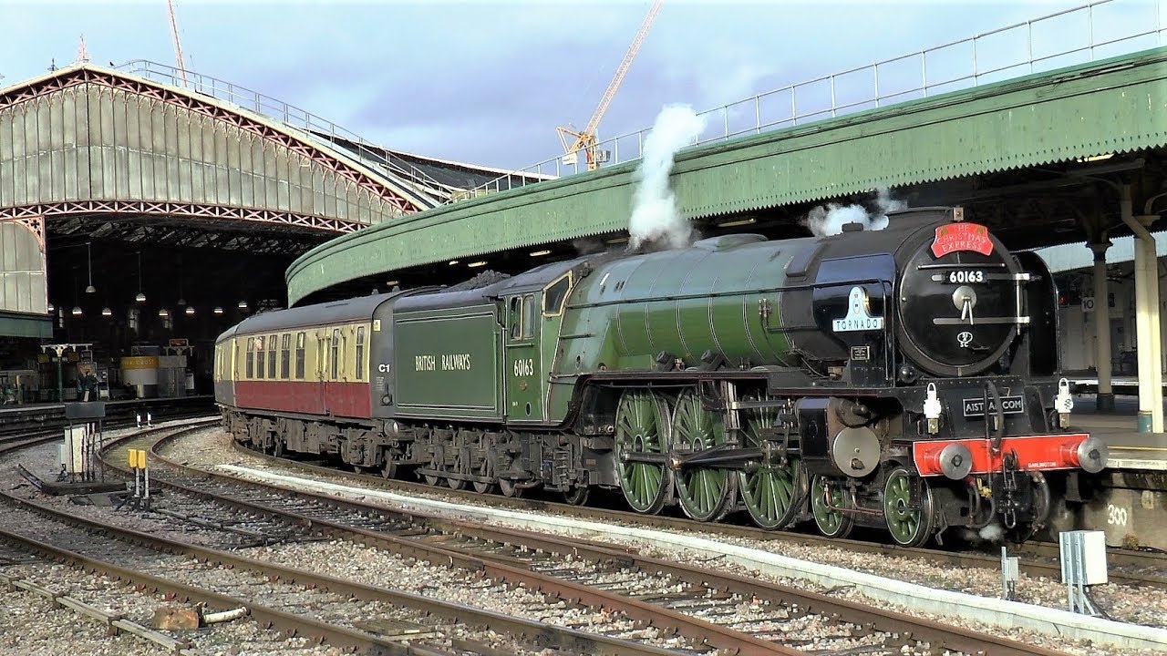 60163 'Tornado' Hauling The Christmas Bath & Bristol Express At BTM - 07/12/19