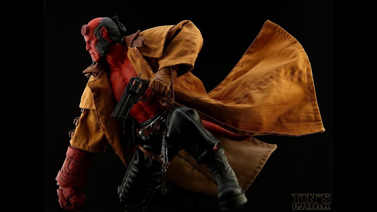 Hot Toys 12
