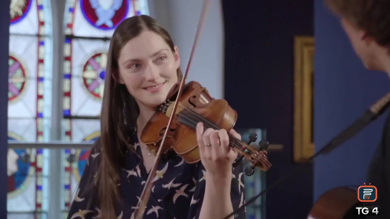 Zoë Conway  + John McIntyre - Gillespies Mazurka / The Bakers Reel / The Calgary P