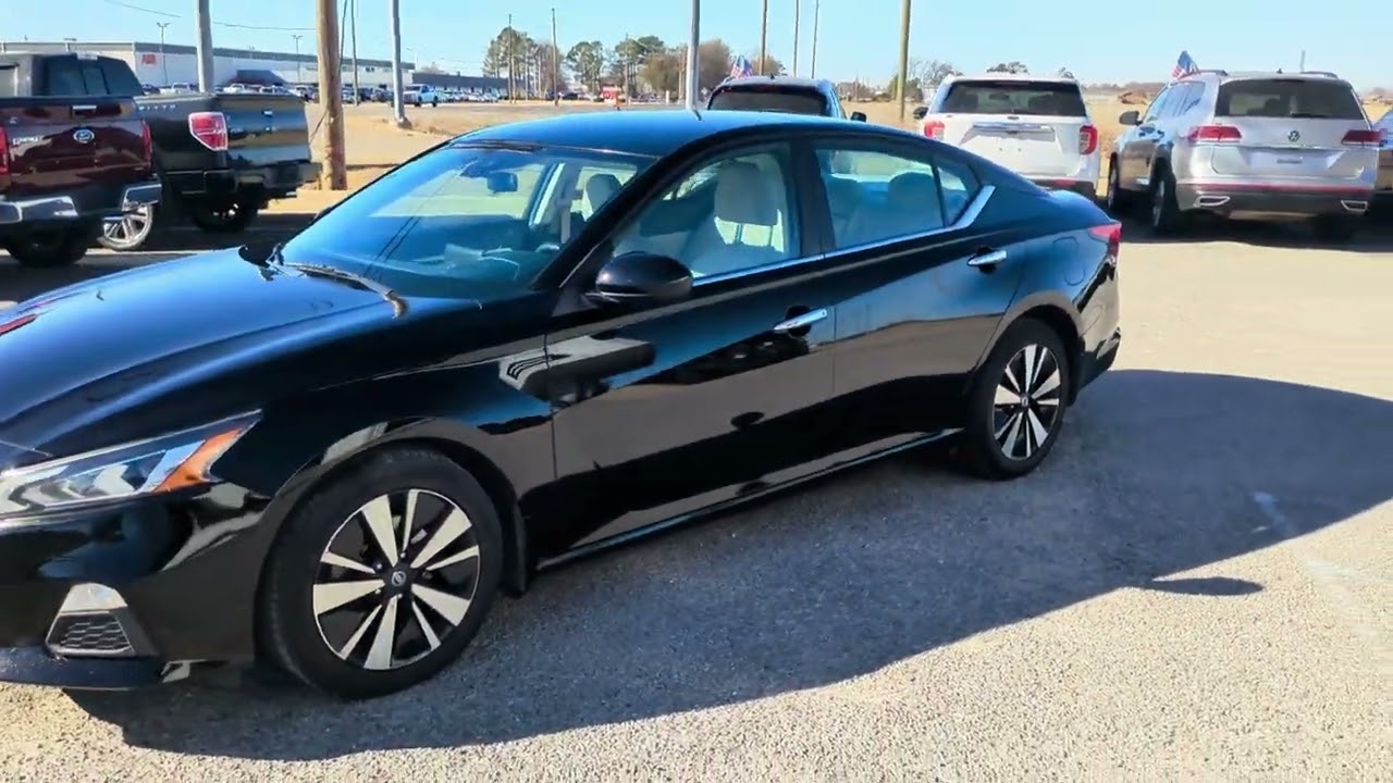 Nissan Altima SV 2021 года