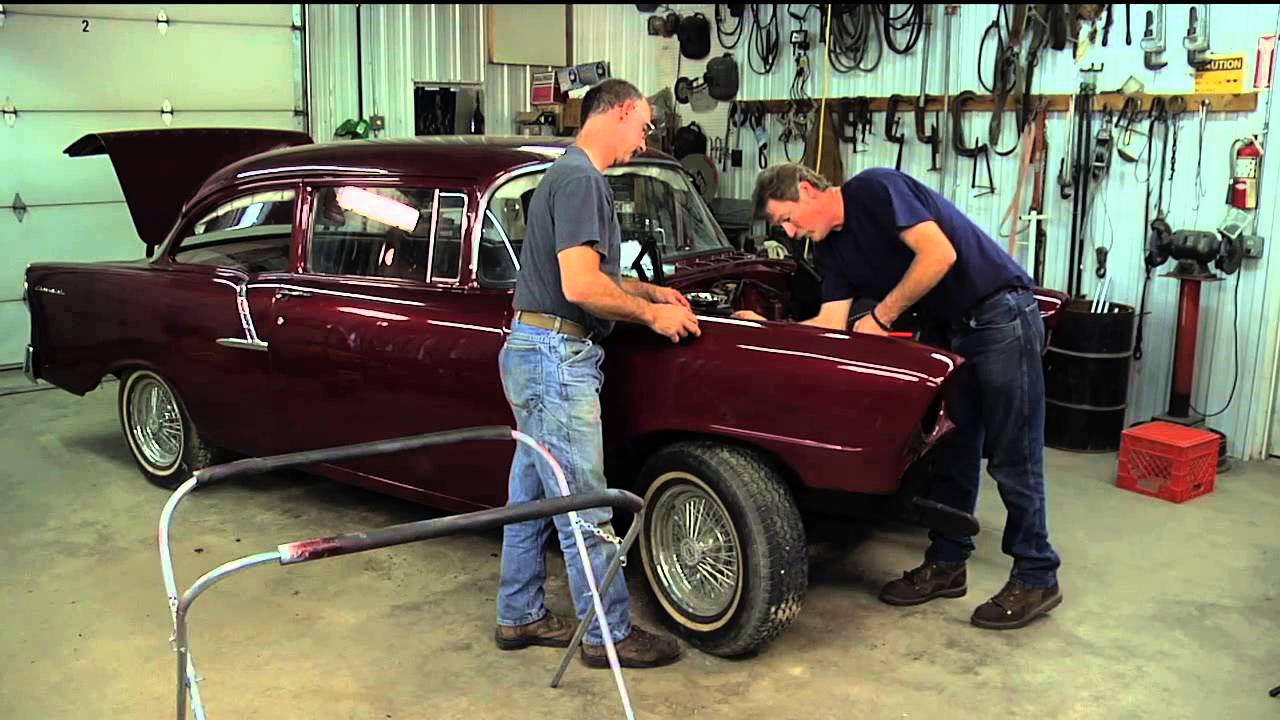 Hanging a Fender  |  Fix My Hot Rod