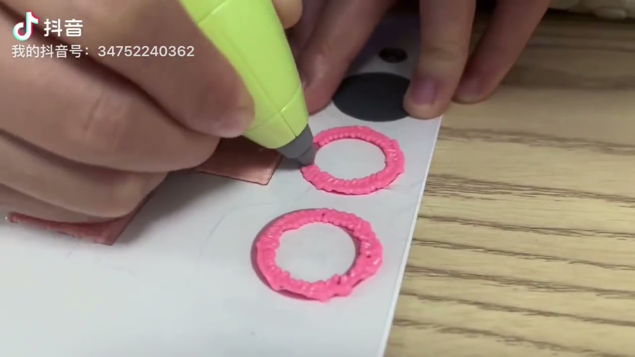 Immersive Drawing with 3D Pen: Pink Camera