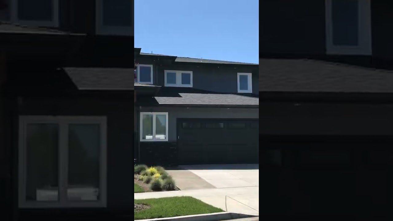 Santa Clara Tour Short