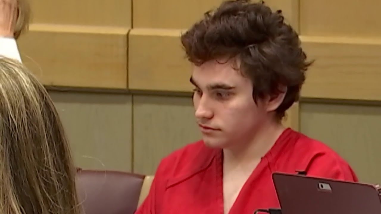 Defense seeks to keep jail records about Nikolas Cruz's mental condition sealed