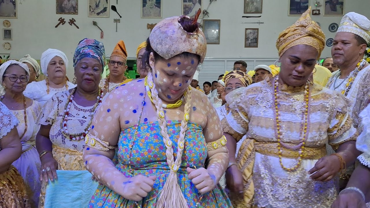 TOQUE DEDICADO A OXUM E SAIDA DE YAWO: EDUARDA DE OXUM. EM 15/07/24.